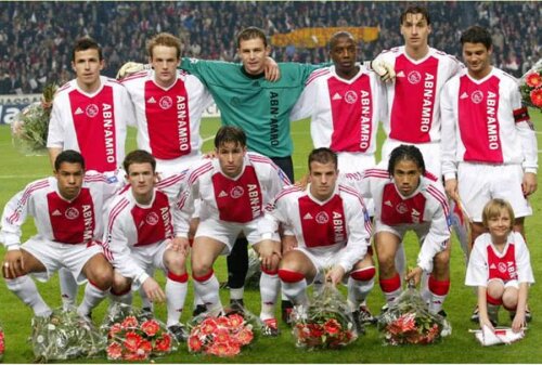 Cristian Chivu (căpitan) și Bogdan Lobonț au fost titulari în 2003, când Ajax atingea ultima dată „sferturile” Ligii Campionilor