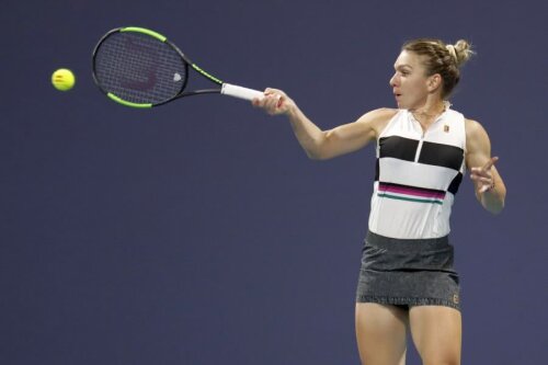 Simona Halep, în timpul duelului cu Townsend. foto: reuters