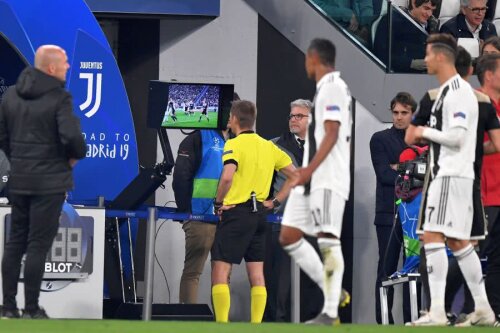 Arbitrajul video naște polemici în fotbalul european // FOTO: Guliver/Getty Images