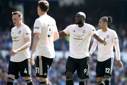 Jucătorii lui Manchester United sunt în derivă // FOTO: Guliver/Getty Images