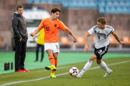 Ludovit Reis, în tricoul naționalei U19 a Olandei FOTO: Guliver/GettyImages
