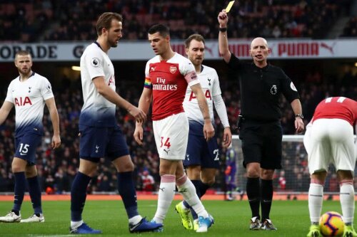 Mike Dean // FOTO: Guliver/Getty Images