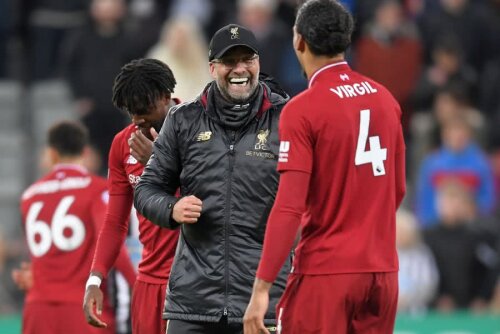 Jurgen Klopp și Virgil Van Dijk // FOTO: Guliver/GettyImages