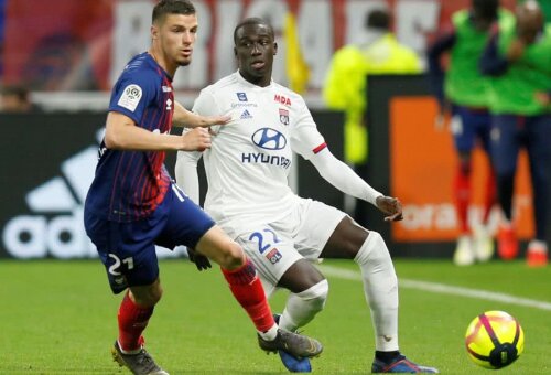 Ferland Mendy, dreapta