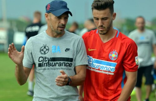 Bogdan Andone îi acordă o atenție sporită lui Oaidă, pe care trebuie să-l integreze în noua echipă // FOTO Răzvan Păsărică (Brașov)