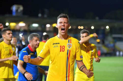 Adrian Rus a sărbătorit rezultatele de la Euro cu fanii români. În viitor ar putea să celebreze cu suporterii maghiari!