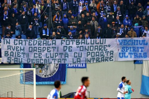 Mesaj al fanilor olteni, la un meci Craiova - Dinamo // foto: Gazeta Sporturilor