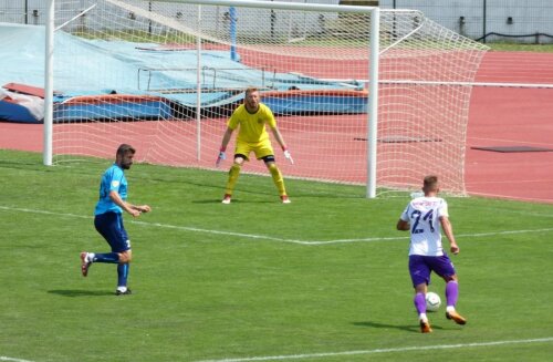 FOTO: Facebook Fotbal Club Argeș Pitești // Amical FC Argeș - Metaloglobus