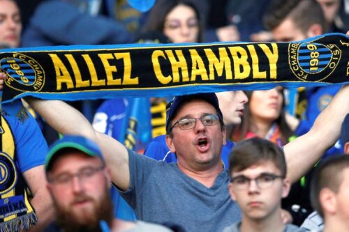 Fanii lui Chambly sunt nemulțumiți de noile tricouri ale echipei // foto: Reuters