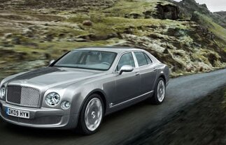 Bentley plusează