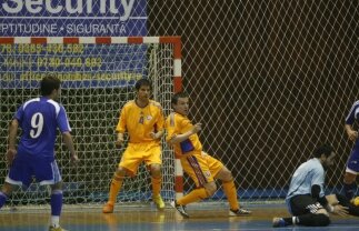 Un român este cel mai tânăr arbitru la CE de Futsal din Ungaria!