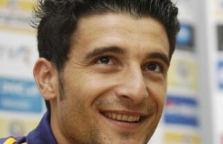 Daniel Niculae: "Franţa e favorită, dar şi noi ne putem califica de pe primul loc la EURO 2012"