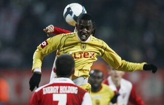 Mulisa şi-a pierdut părintele în masacrul din Rwanda, în 1994 » "Gol pentru tata"