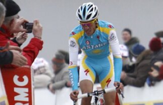 Primul glonţ al sezonului » Alberto Contador îmbracă tricoul galben în Cursa Soarelui