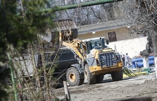 Lucrările de la Strandul Tineretului au fost sistate de Primărie! Nu există autorizaţie!