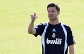 Xabi Alonso l-a accidentat pe Gago