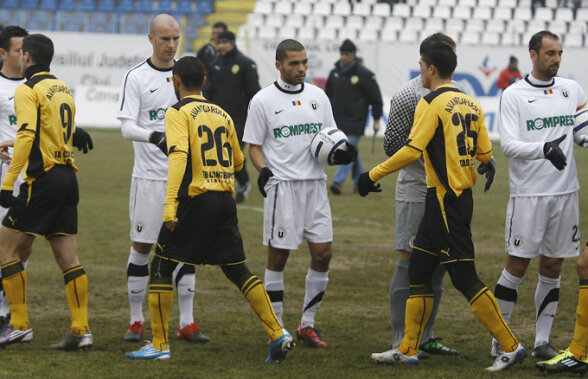 FOTO » U Cluj şi Braşov şi-au împărţit punctele într-un meci decis de penaltyuri