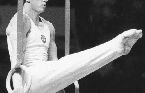 Nikolai Andrianov, cel mai medaliat gimnast din istoria Jocurilor Olimpice, a încetat din viaţă luni, în oraşul său natal » Inele sfărîmate