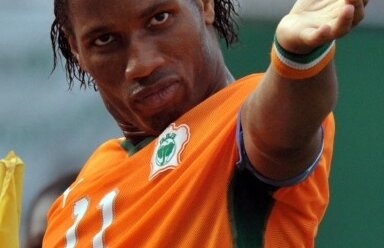 Drogba: "Opriţi-vă! Vrem pace în Cote d'Ivoire!"