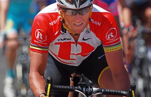 Lance Armstrong a continuat colaborarea cu doctorul Ferrari?