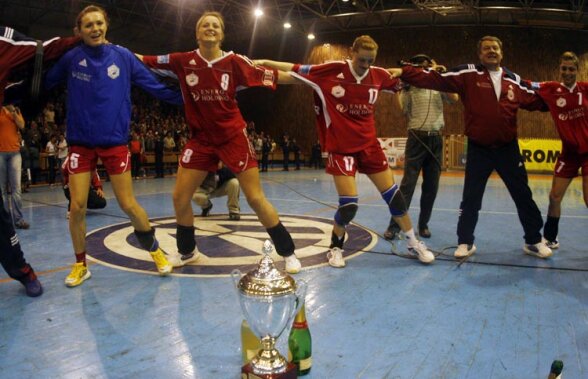 Azi începe Cupa României la handbal feminin. Oltchim e mare favorită