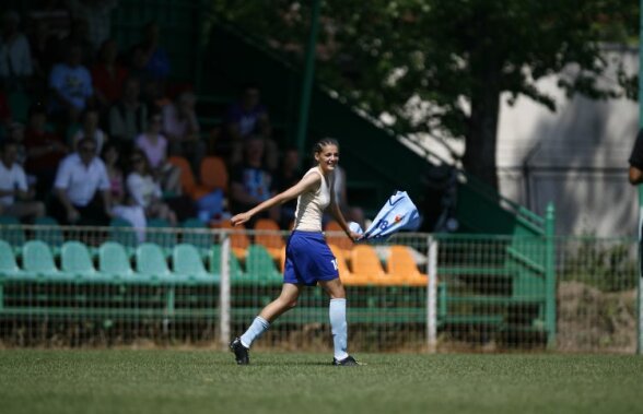 FOTO Cosmina Duşa, de la Olimpia Cluj, şi-a dat jos tricoul după ce a marcat peste 100 de goluri