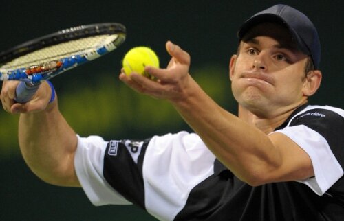 VIDEO Andy Roddick, sancţionat de arbitru pentru gesturi nesportive