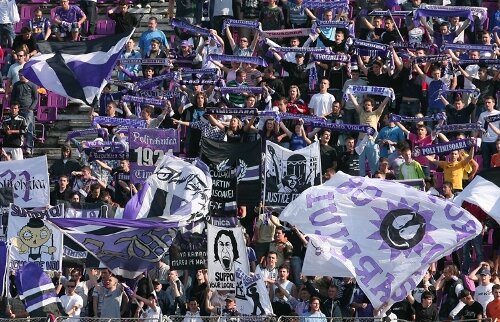 Fanii lui Poli au strîns gunoaiele de pe stadion pentru finala Cupei României