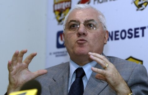 VIDEO » Dumitru Dragomir: "Nu am stat niciodata singur cu Vasile Avram sau Piţurcă, chemam mereu martori, ca măsură de protecţie"