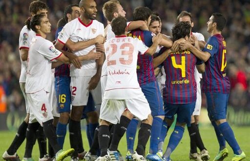 VIDEO » Ce i-a spus Fabregas lui Kanoute de l-a scos din minţi? Barcelona e implicată într-un scandal cu tentă rasistă :O