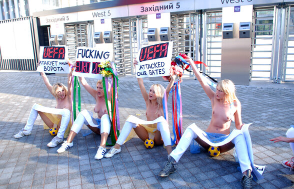 FOTO FEMEN loveşte din nou! Ucrainencele au protestat înainte de tragerea la sorţi pentru Euro