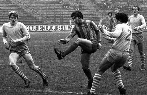 Victorie secretă! » Cum a primit Liţă Dumitru premiul de cel mai bun fotbalist al anului în 1975