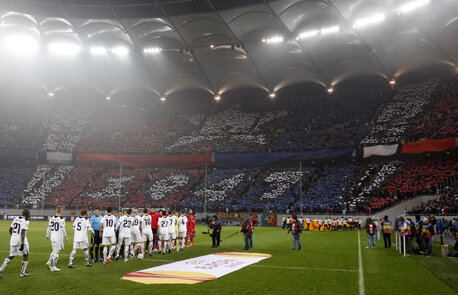 Nicăieri nu-i ca la Steaua! » Dragostea şi pasiunea fanilor au creat aseară un ambient fantastic