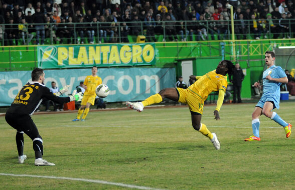 FOTO&VIDEO Vasluiul pierde urma » Moldovenii ratează şansa de a se apropia de Dinamo şi CFR, după 0-1 cu Braşov