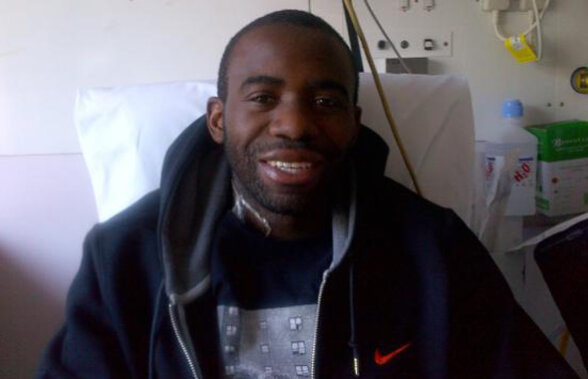 FOTO Muamba e bine! Azi a postat o poză pe Twitter din spital