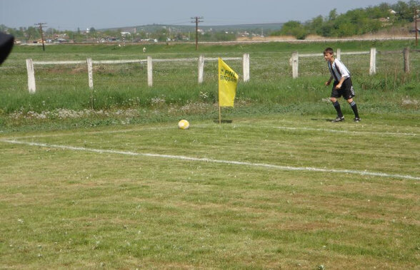 În Liga a 4-a steagurile PNL sînt folosite ca fanioane la corner