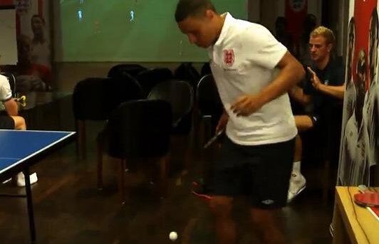 Oxlade-Chamberlain s-a încălzit la ping-pong înainte de meci