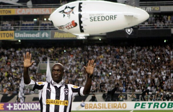 FOTO&VIDEO Delir la prezentarea lui Seedorf la Botafogo. Olandezul a şi fost amendat :O