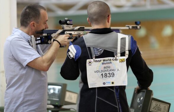 Campionul olimpic a arătat echipei Gazetei cum se apasă pe trăgaci » Lecţie de tir cu Alin Moldoveanu