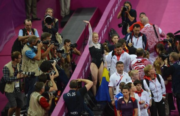 FOTO Prinţesa şi tricolorul său » Momentele medaliei cucerite de Sandra Izbaşa