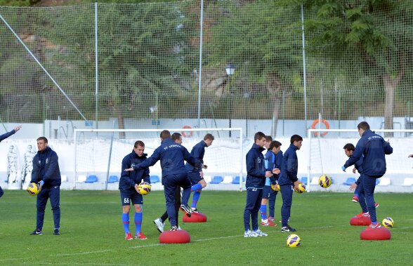 FOTO Steliştii trag tare la antrenamente cu 3 săptămîni înainte de meciul cu Ajax