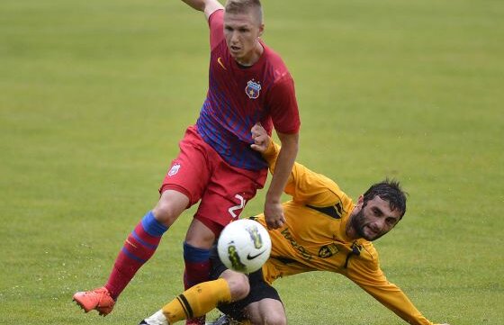 Tineri şi buni? Doar la Ajax! Jucătorii sub 23 de ani din lotul Stelei sînt incapabili să joace în prima echipă