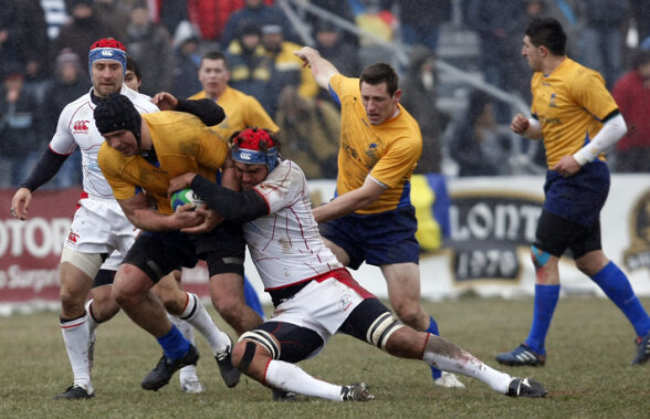 La trîntă cu ruşii » România va înfruntă azi Rusia pe stadionul "Arcul de Triumf"