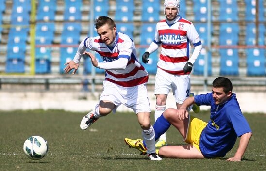 VIDEO Oţelul e în formă înainte de meciul cu Steaua » Echipa lui Grigoraş a făcut spectacol cu CSM Moineşti