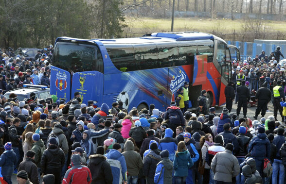 Echipa brăilenilor e tot Steaua! » Amicalul Brăila-Steaua a fost marcat de pasiunea localnicilor pentru roş-albaştri