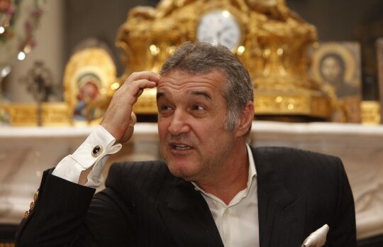 Arhiepiscopia nu i-a permis lui Gigi Becali să se înscrie pentru admitere la Facultatea de Teologie