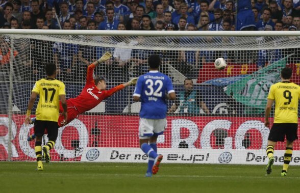 VIDEO Cădere liberă » Boateng ratează penalty, Schalke pierde: 1-3 cu Dortmund