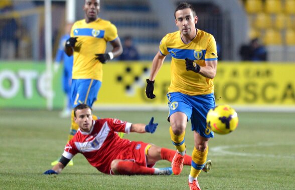 VIDEO "Lupii" sfîşie tot! » Petrolul s-a dezlănţuit şi a depăşi Steaua în clasament, 3-0