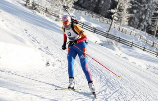 Eva Tofalvi, pe locul 21 în proba de biatlon start în bloc » Daria Domraceva, triplă campioană olimpică la Soci