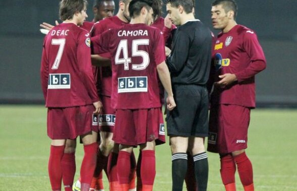 Debutanţi prea entuziasmaţi » CFR Cluj e lider la eliminări în acest sezon! Trei jucători au văzut "roşu" la primul meci